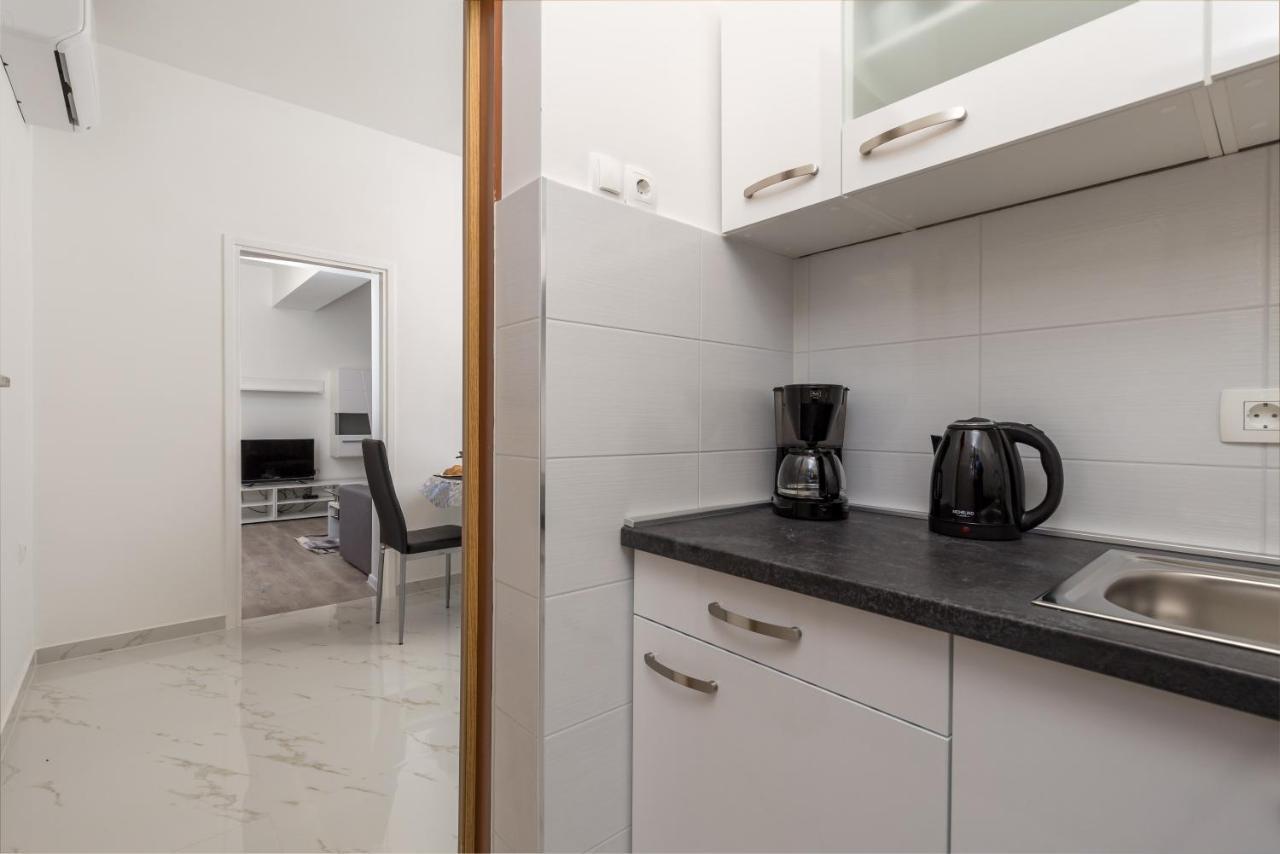 Apartman Jasmina 2 Rijeka Buitenkant foto