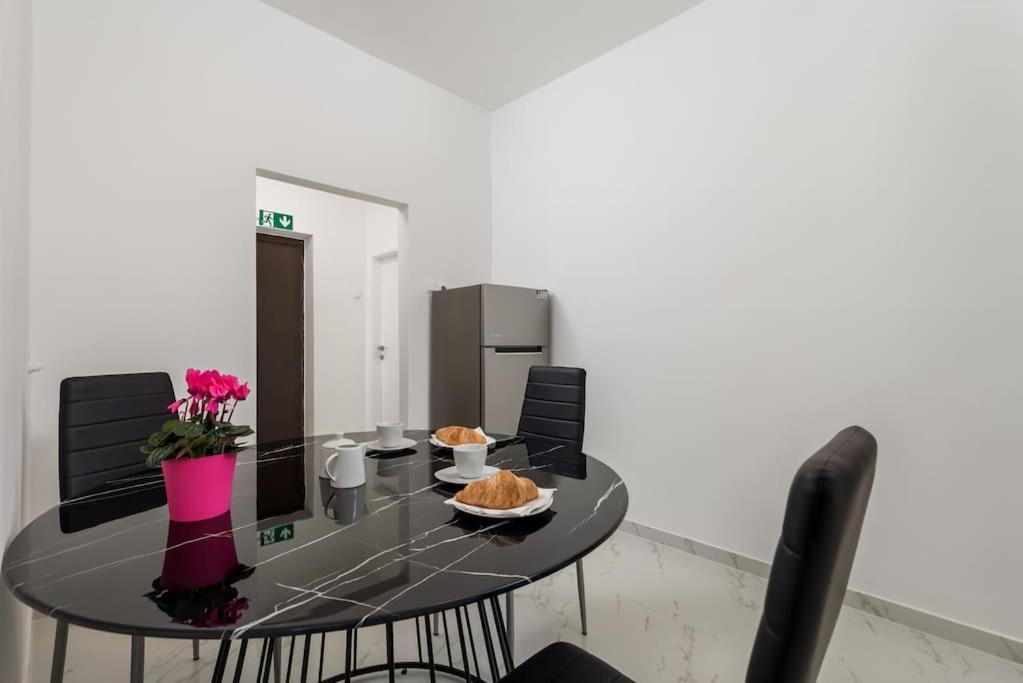 Apartman Jasmina 2 Rijeka Buitenkant foto